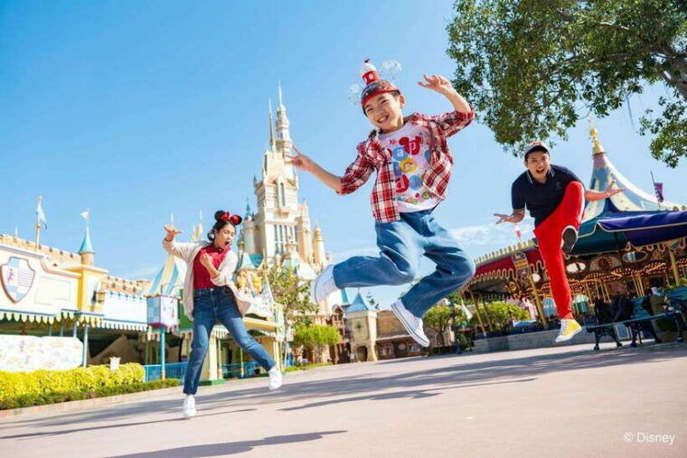 hong-kong-disneyland-early-park-entry-pass