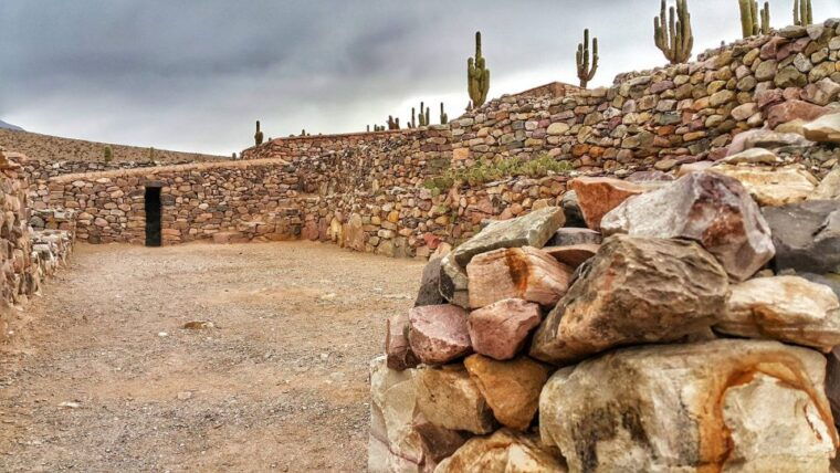 hornocal-tour-of-the-14-colors-mountain-humahuacas-gorge