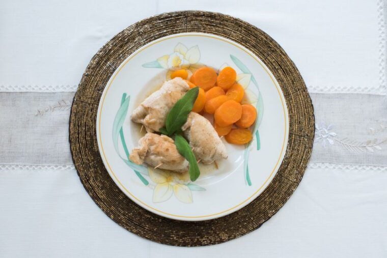 how-dining-experience-at-a-local-home