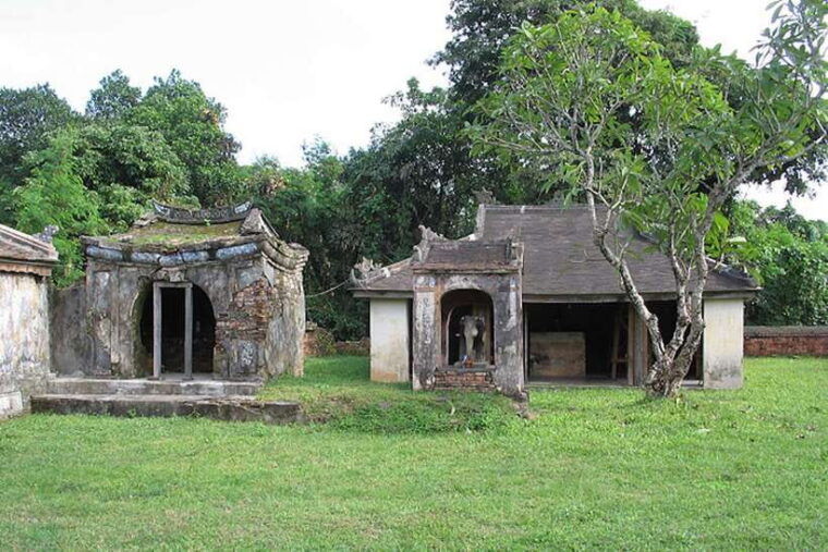 hue-half-day-thuy-bieu-village-cycling-adventure