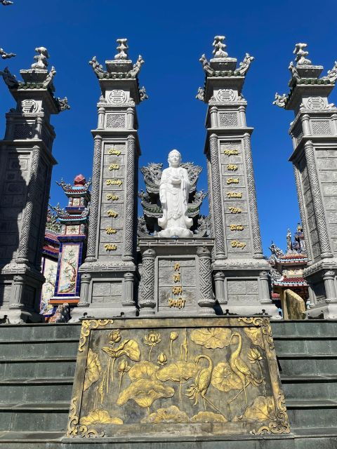 hue-transfer-to-hoi-an-via-marble-moutain-an-bang-cemetery