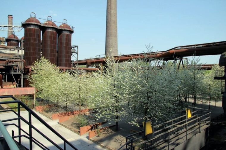hut-tour-duisburg-nord-landscape-park