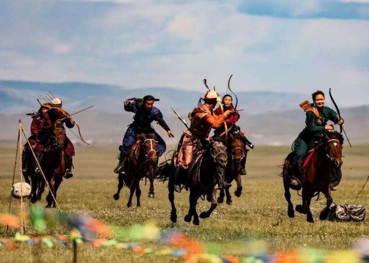 inner-mongolia-5-day-private-tour-with-desert-adventure