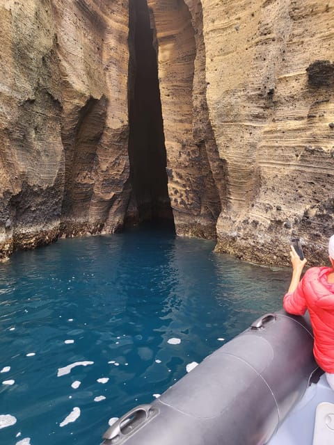 islet-tour-ilheu-de-vila-franca-do-campo