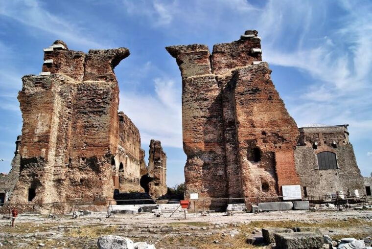 izmir-pergamum-tour-with-private-guide-van