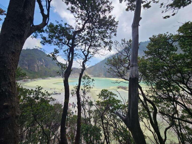 jakarta-java-tours-to-bandung-yogyakarta-bromo-ijen