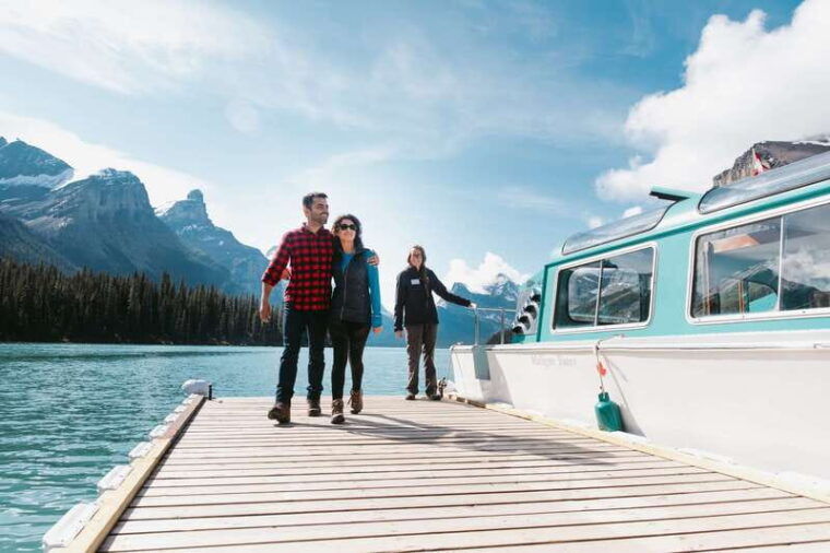 jasper-sightseeing-tour-with-maligne-lake-cruise
