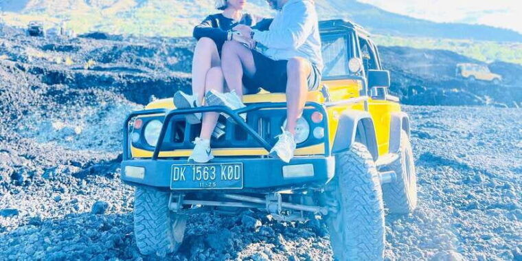 jeep-sunrise-natural-hot-spirng