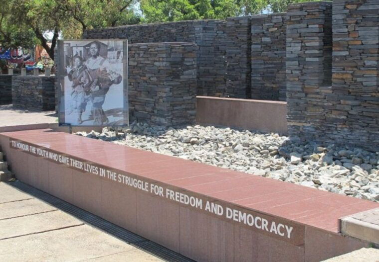 joburg-soweto-gold-reef-city-full-day-tour