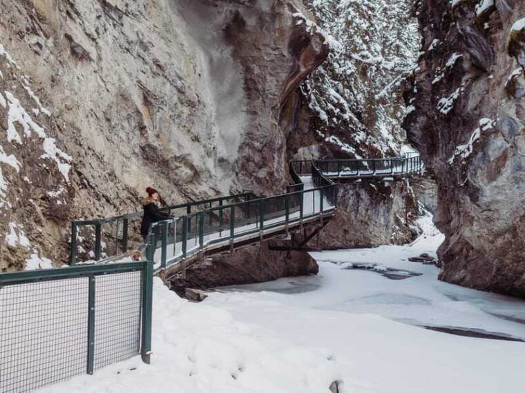 johnston-canyon-ice-adventure-a-winter-wonderland-experience
