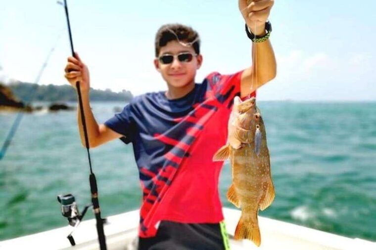 join-in-yacht-fishing-at-the-southern-islands-of-singapore
