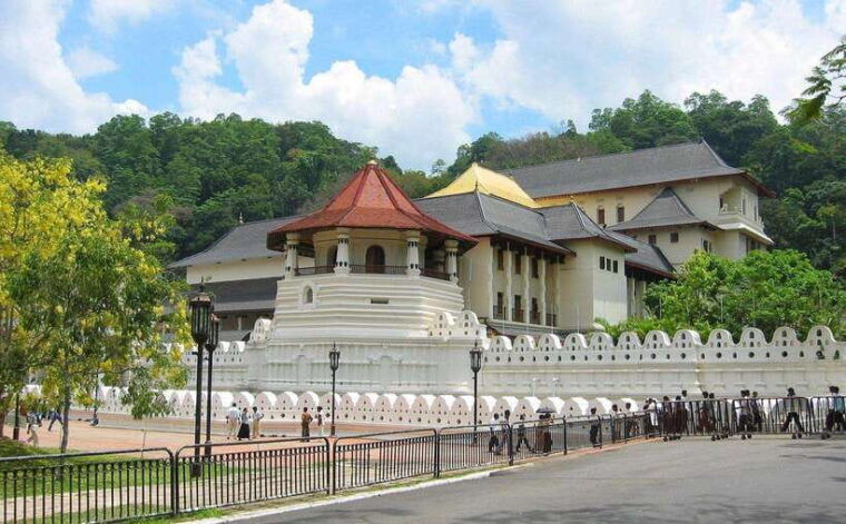 kandy-pinnawala-day-tour-with-top-rated-local-guide