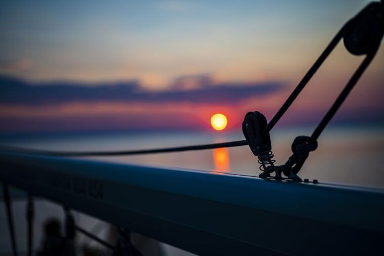 kassandra-private-sunset-sailing-cruise-with-wine-fruit