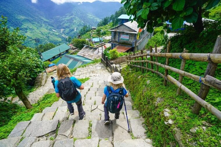 kathmandu-6-day-ghorepani-poonhill-ghandruk-trek