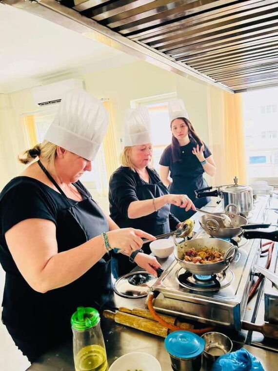 kathmandu-local-lead-nepali-cooking-class-momo-making-2