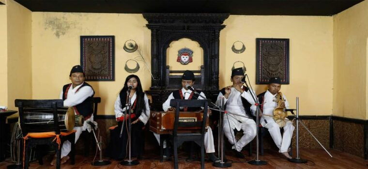 kathmandu-nepalese-cuisine-dinner-with-traditional-dance
