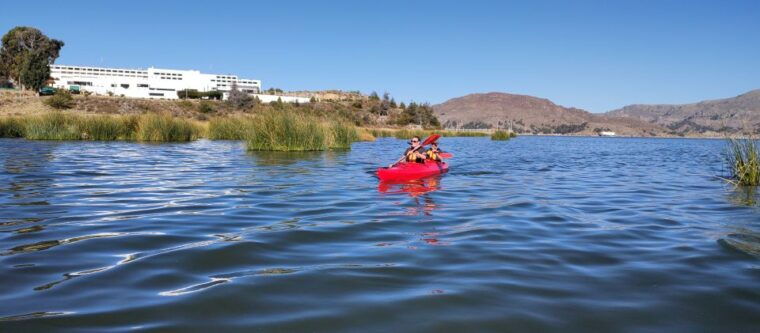 kayak-titicaca-uros