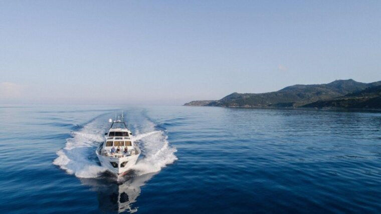kefalonia-ithaca-cruise-from-poros-port-with-swim-stops