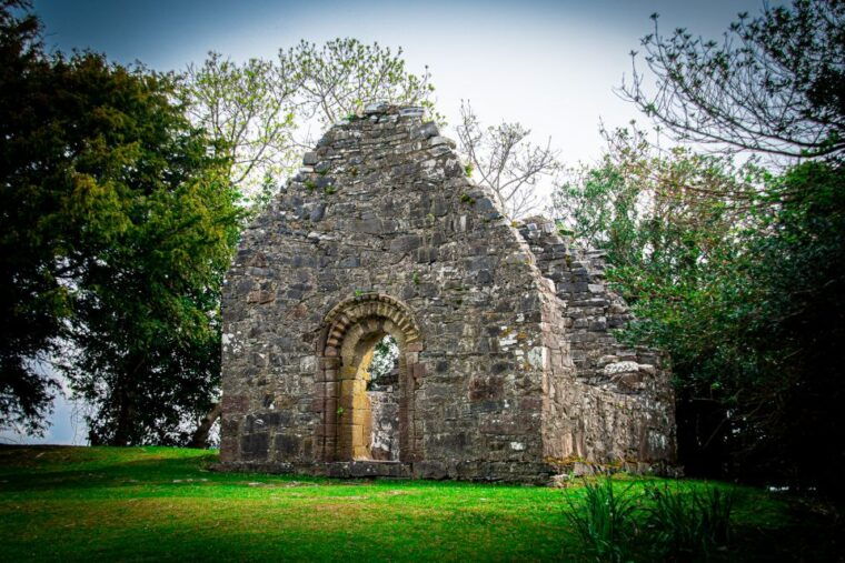 killarney-guided-boat-tour-to-innisfallen-island