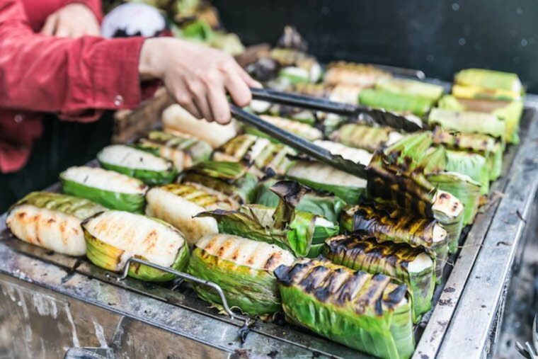 kisstour-motorbike-vegan-food-tour-in-ho-chi-minh