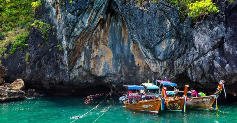 ko-lanta-emerald-cave-and-4-islands-tour-by-longtail-boat