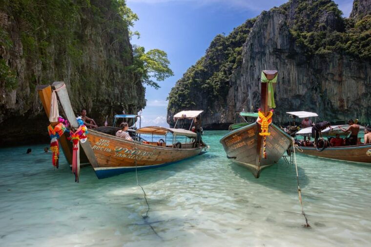 koh-phi-phi-longtail-boat-to-maya-bay-and-pileh-lagoon