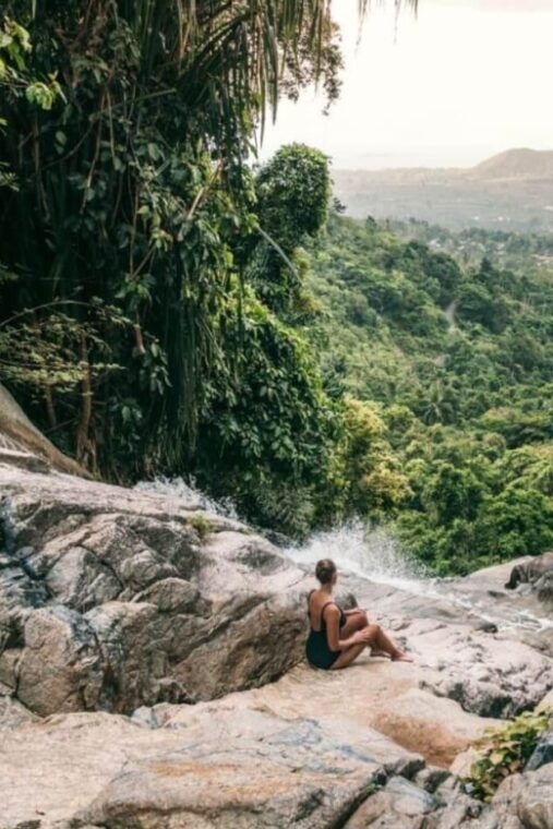 koh-samui-waterfall-and-mummified-monk-temple-tour