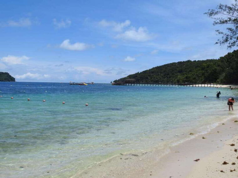 kota-kinabalu-island-hopping-with-snorkeling-meal