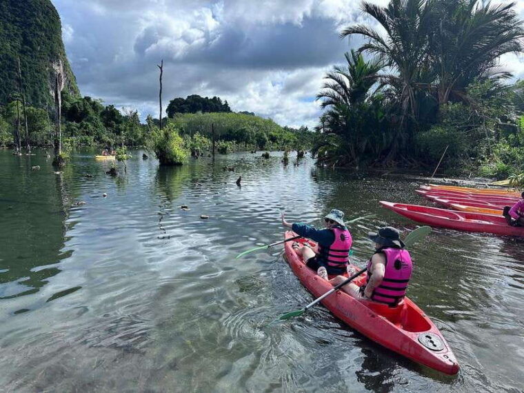 krabi-klong-root-crystal-lake-kayaking-tour