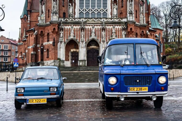 krakow-highlights-tour-in-classic-car-with-pro-photo-session