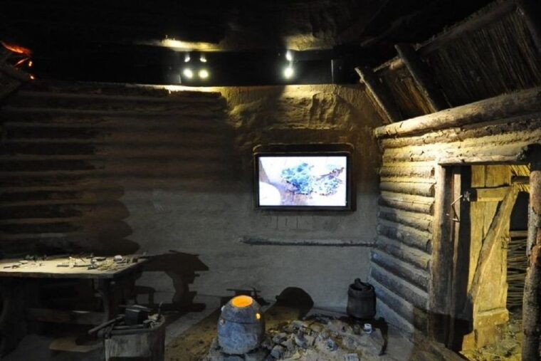 krakow-skip-the-line-underground-museum-private-guided-tour