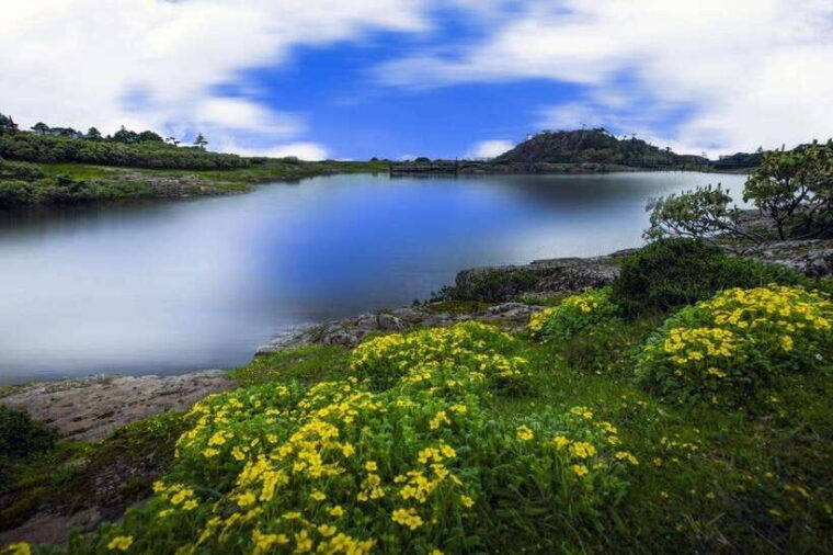 kunming-jiaozi-sedan-chair-snow-mountain-hiking-day-trip