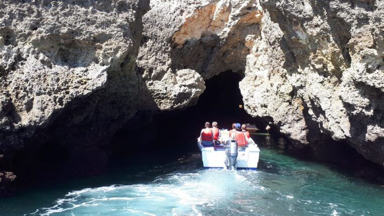 lagos-ponta-da-piedade-grotto-1-hour-tour-with-local-guide