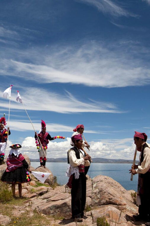 lake-titicaca-wonders-uros-and-taquile-island-tour
