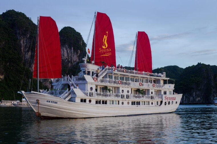 lan-ha-bay-2-days-1-night-cruise-with-balcony-room