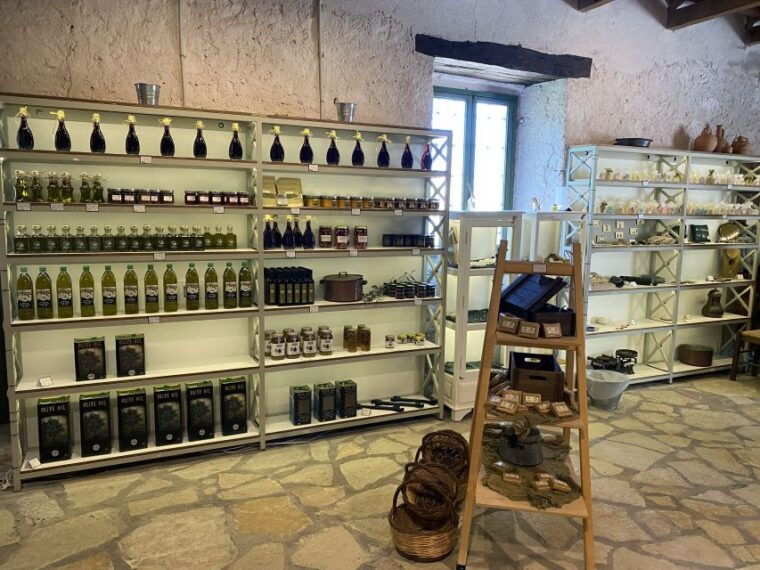 lefkada-olive-museum-fabbrica-ticket-and-guided-tour