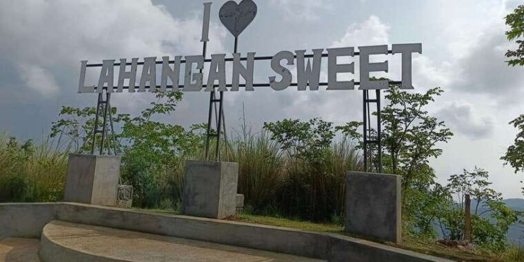 lempuyang-gate-heaven-best-famous-spots-for-instagramable
