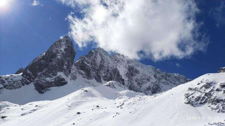 lijiang-jade-dragon-snow-mountain-guided-tour-with-pickup