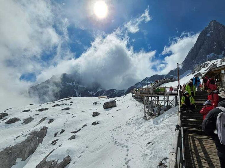 lijiang-tour-to-jade-dragon-snow-mountain-w-cable-car-show