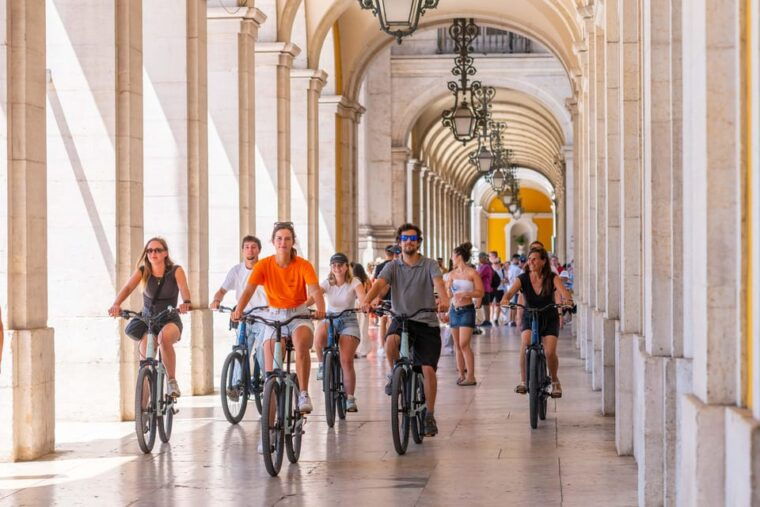 lisbon-bike-tour-downhill-downtown-lisbon-to-belem