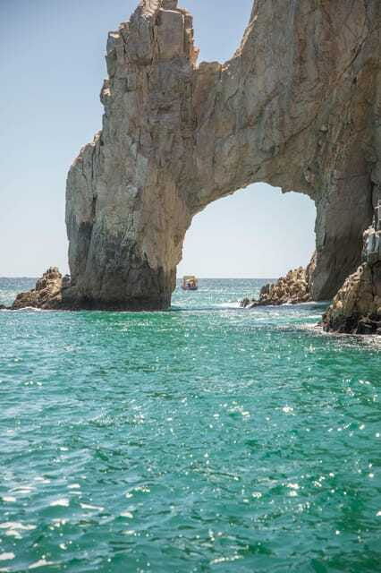 los-cabos-archs-tour-with-breaking-natural-views