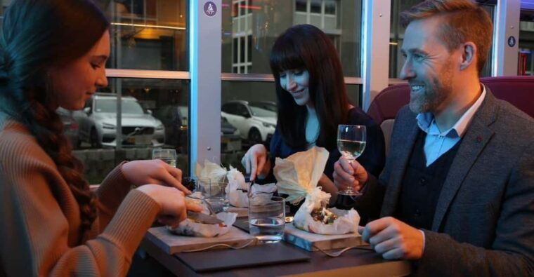 luxembourg-gourmet-food-dinner-in-a-vintage-bus