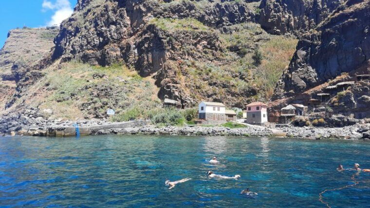 madeira-boat-trip-with-lunch-drinks-and-hotel-transfer