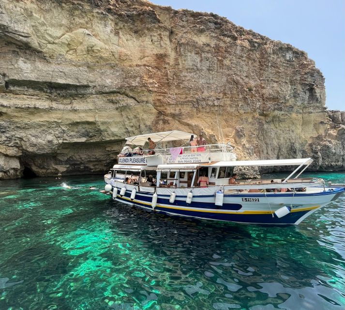 malta-comino-gozo-blue-crystal-lagoon-and-caves-cruise