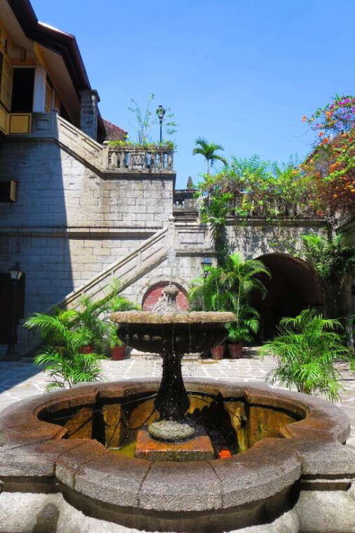 manila-tagaytay-a-day-of-natural-wonders-and-culture