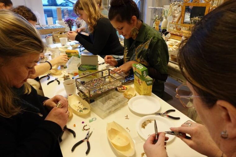 maral-kunst-jewelry-bar-experience-jewelry-making