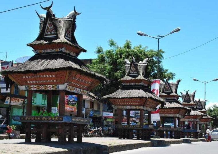 medan-berastagi-tours-with-private-car-driver