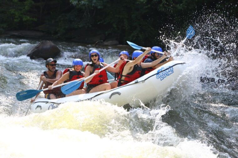 middle-ocoee-river-whitewater-rafting-trip-most-popular