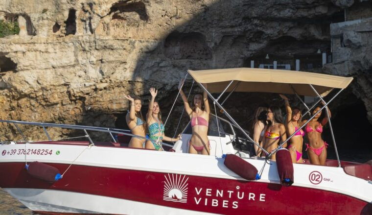 monopoli-private-boat-tour-with-aperitif-and-champagne