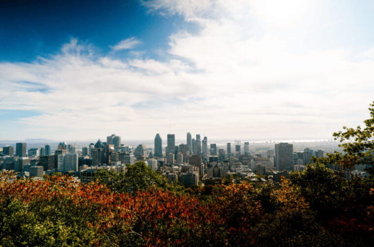 montreal-small-group-tour-with-river-cruise-and-notre-dame